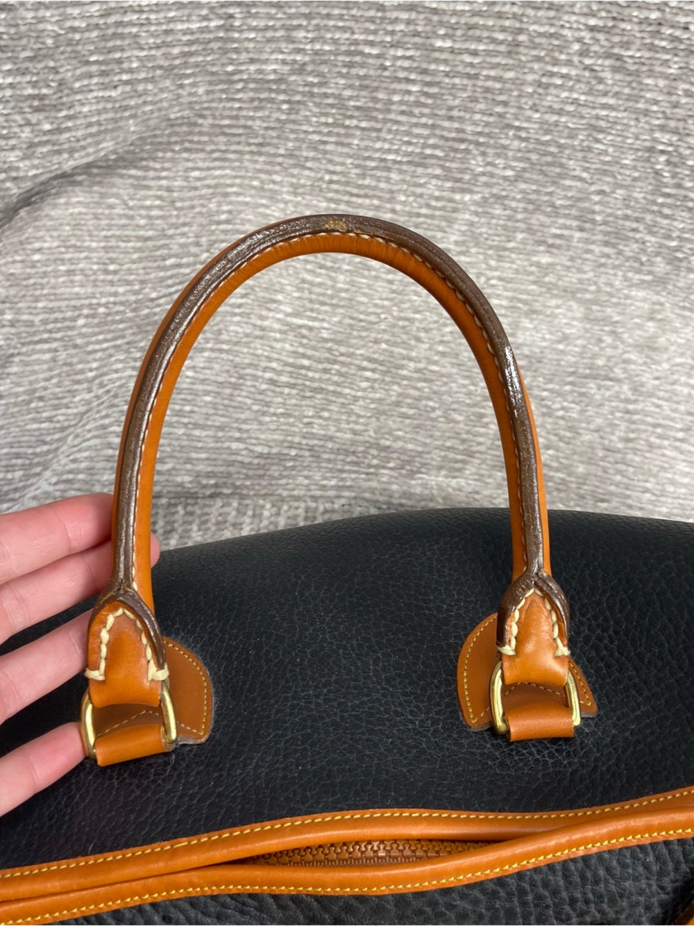 Vintage Dooney & Bourke Gladstone Satchel Bag British Tan Black Large - Picture 8 of 15